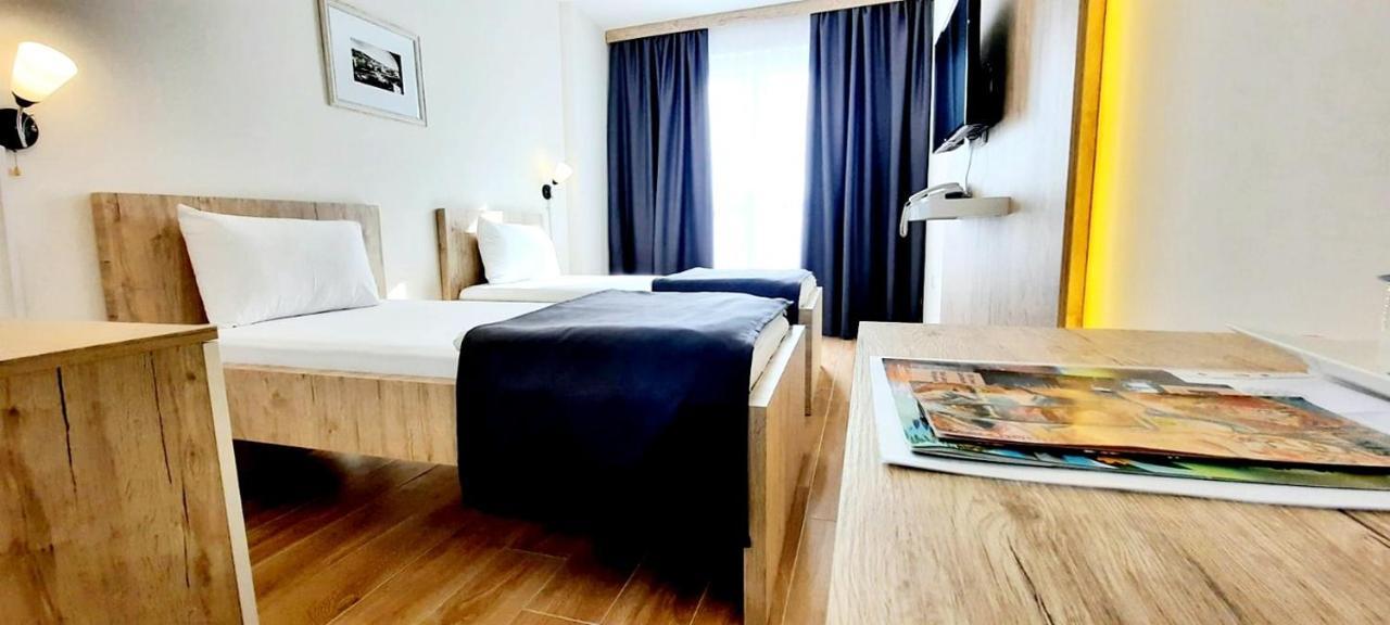 Hotel Doa Skopje Exteriör bild