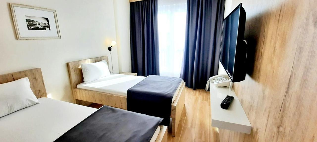 Hotel Doa Skopje Exteriör bild