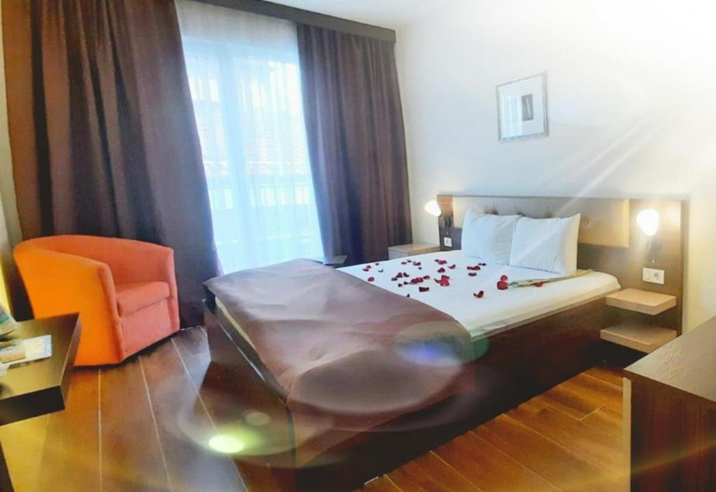 Hotel Doa Skopje Exteriör bild